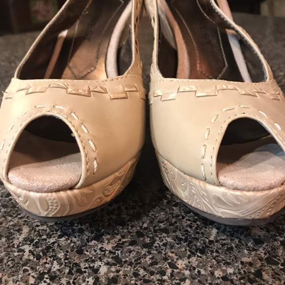 Nine West Leather Platform Sandals 6.5 - Picture 7 of 8